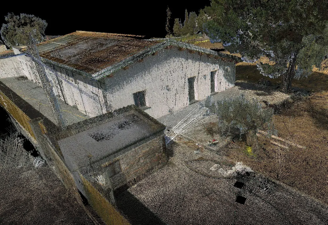 Scansione 3D di edificio e spazi esterni con vegetazione